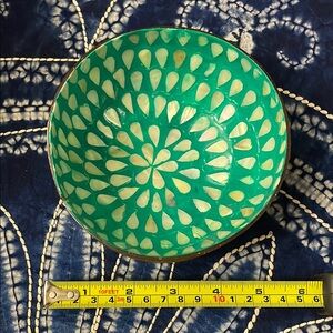Handcrafted Green and Pearl Coconut Decorative Bowl